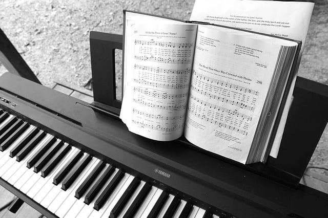 Klavier Spielen Lernen - die ultimative Anleitung
